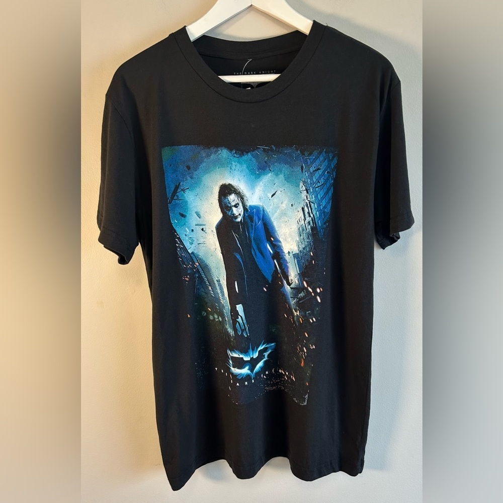 Batman the Dark Knight Trilogy Heath Ledger Joker Movie Graphic T-Shirt - Size L
